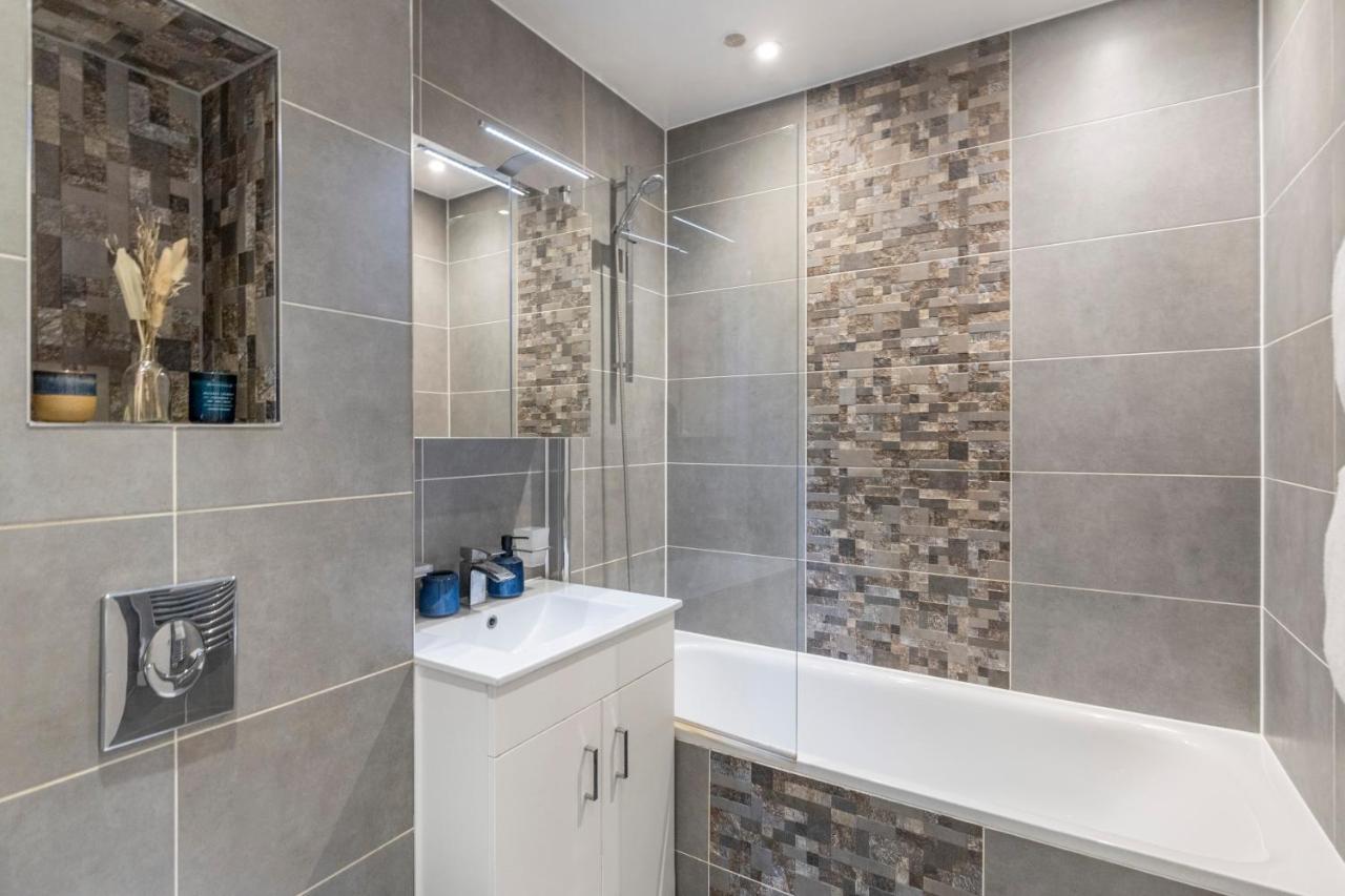 Modern Flat In Central Golders Green London Exterior photo